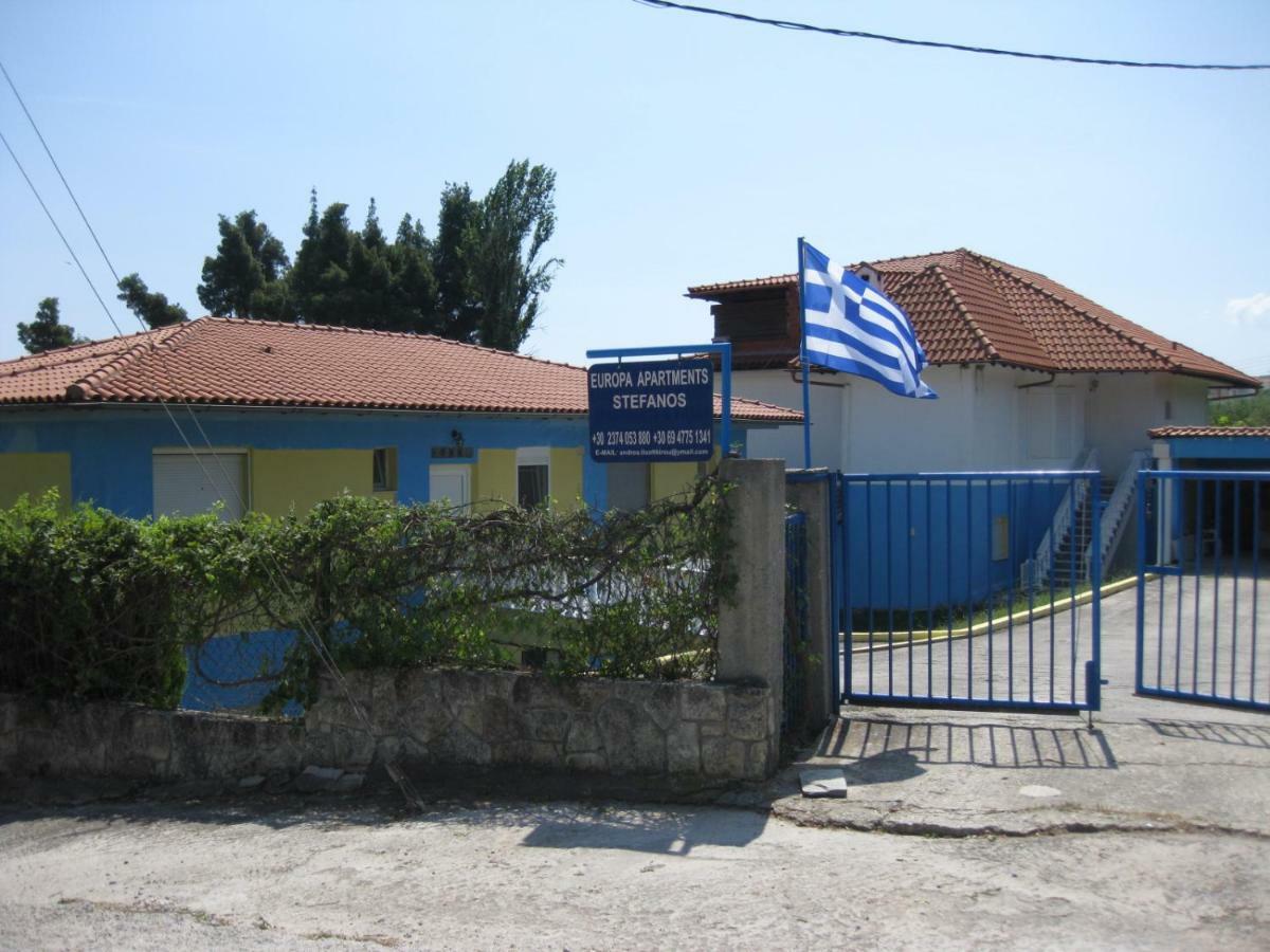 Europa Apartments Stefanos Kриопиги Екстериор снимка